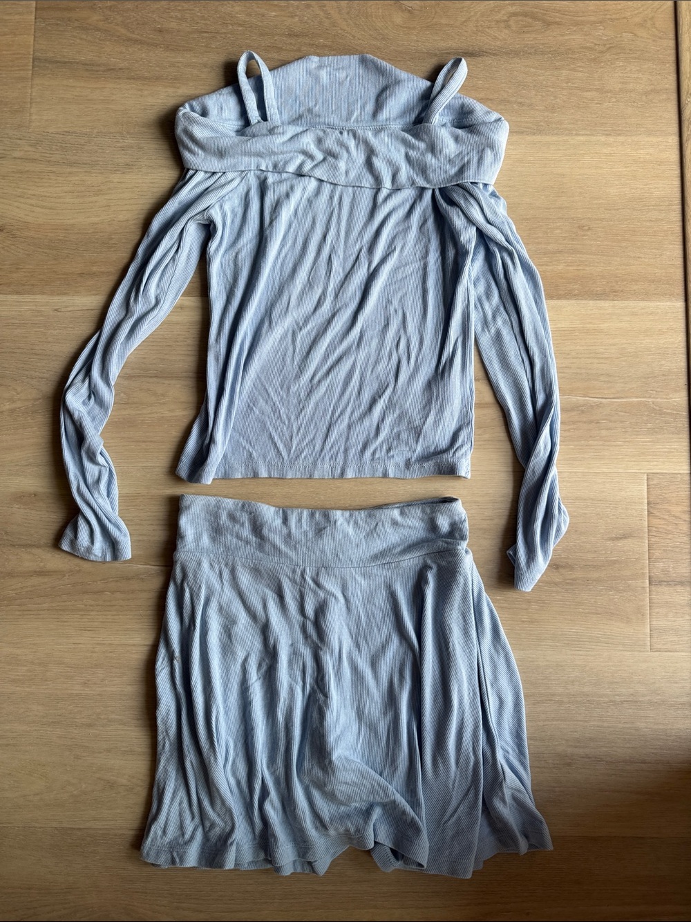 art class Light Gray Off-Shoulder Long Sleeve Dress
